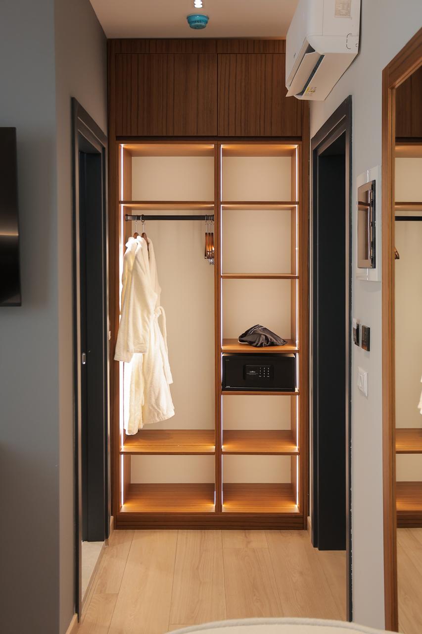 Select Hotel Tirana